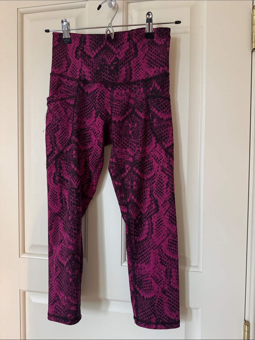 High-Waist Pink Snake Print Leggings